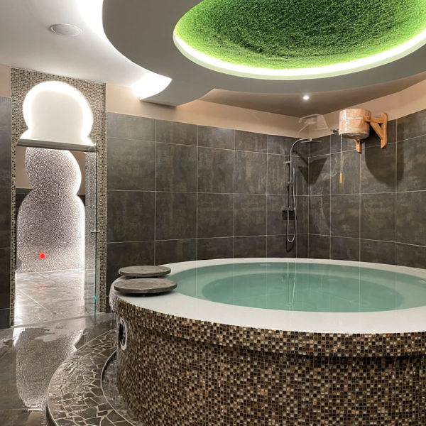 jacuzzi hammam aubrac